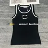 Kvinnor Stretch Knit Vest Summer Slim Knit Topps Designer Crew Neck Tank Top Embroidery Logo Sticke Tees Sports Vest