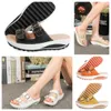 Designer Sandal Slipper Slides Shoes Män Kvinnor Buckles Classic Fashion Sandal Size 35-42 GAI Fashion Floral Slipper Black White