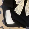 女性のTシャツエバイフイ女性ネイルビーズデザインTシャツ弓ブラック刺繍パッチレディースシャツ春秋の汎用ルーズラウンドネック