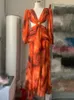 Abiti casual AELESEEN Designer Fashion Abito lungo da donna Manica a lanterna estiva Scava fuori Perline con stampa di fiori verdi arancioni senza schienale
