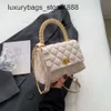 Factory High Quality Wholesale High End Handbag for Women in New Summer Versatile and Niche Design Crossbody Bag Diamond Grid Chain Portable Small Square