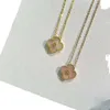 Collane placcate in oro Collana di design Fiori Quadrifoglio Cleef Ciondolo alla moda Gioielli per feste di nozze Drop Consegna Dhtov