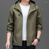 Vestes pour hommes Hommes élégants Gris Armée Vert Noir Veste Printemps Automne Manteau à capuche Mâle Casual Confortable Vêtements d'extérieur Boylish Vêtements minimalistes 2024