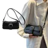 이브닝 백 브랜드 크로스 바디 백 여성 세련된 레이디 핸드백 및 조절 식 스트랩이있는 지갑
