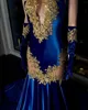 Robes de bal en dentelle bleue Royal Applique gaine robes de soirée à col transparent avec des gants filles noires robe de soirée formelle sirène Robes de soirée BC