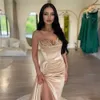 새로운 반짝이는 스팽글 이브닝 드레스 2024 Strapless Beads Side Split Mermaid Long Women Prom 정식 파티 가운 Robe de Soiree YD