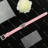 Шикарные розовые кожаные браслеты, женский золотой браслет, дизайнерский регулируемый браслет-цепочка с треугольным значком для подарка