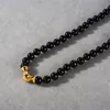 Nouveau style Instagram simple collier d'agate noire plaqué cuivre 18 carats véritable or léger de luxe de haute qualité rétro chaîne de collier de perles rondes pour les femmes