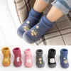 Erste Wanderer Baby dicker Samt warme hohe Röhren Jungen und Mädchen Weichbedeckte Kinder Socken Herbst- und Winterschuhe für Kleinkind und Socken 240315