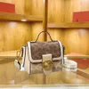 Factory Wholesale 2024 New Trendy and Fashionable Womens Bag High End Contrast Color Single Shoulder Versatile Wide Strap Crossbody Commuter Handbag