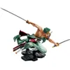 Action Figures Toy 10cm One Piece Figure Roronoa Zoro Combattimento con tre coltelli Action PVC Figurine Collection Model Toys Regalo