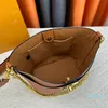 Kvinnor Small Shoule Bags Grain Leather Diagonal Crossbody Bag For Ladies Designer Handbag Card Holder Outdoor Wallet Messenger 20cm