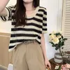 Knitte SWEATER Summer Striped pusta lodowa jedwabna T-shirt Kobiety Krótkie rękawowe pikantna dziewczyna luźna i odchudzająca krótki top dla kobiet