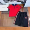 2024年の夏の男の子の服服セットキッズレターエンチリー半袖ポロシャツショーツ2PCS子供カジュアルスポーツ衣装S1198