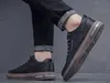 Verão novos sapatos de tabuleiro masculino explosão lazer esportes sapatos de skate respirável jovens trabalhadores de escritório sapatos de moda