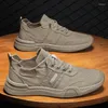 Scarpe casual da uomo estive in tela traspirante 2024 sneakers da tavolo alla moda coreana in tessuto