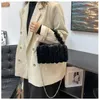 DrawString Plush Fabric Women's Shoulder Crossbody Bag Small Fashion Lambs Wool Fluffy Fur Winter Female Designer Handväskor