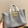 Gouden Vlogo Raffias Beach Shop Designer Tote Bag grote reisluxe handtas met portemonnee moeder Schoudergeweven tassen klinknagel Dames heren Stro crossbody clutch plunjezak