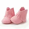 Pierwsze Walkers Noworodki dla chłopców Dziewczęta Sneakery Tassels Małe buty izolowane z miękkimi podeszwami Buty do chodzenia dla dzieci Anti-Slip Children Buty 240315