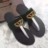 Sandals designer Summer Fashion Flat Bottom Anti Slip Insert Slifor sandali classici traspiranti pantofole