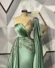 グリーンワンショルダーサテンマーメイドイブニングドレス