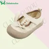 First Walkers Claladoudou Baby Girls Shoes Everyday 2024 Spring Soft Sweet Cartoon Ears Toddler Walker 0-3 Years Leather Baby Shoes 240315