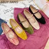 2024 frauen Schuhe Luxus Samt Ballett Schuhe Frauen Karree Flache Mary Janes Damen Mode Schnalle Velour Flache Faulenzer 240311