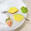 Keychains Creative Personality Simulation Pineapple White Strawberry Key Chain Fruit Car Bag Pendant Decorative Accessories