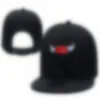 Nome dell'articolo wholesale Nuovi cappelli di marca basket Cappelli di pelle snapback Cappellino di colore nero Cappelli di squadra di baseball di calcio Mix Match Ordine Tutti i cappelli Cappello di alta qualità ordine misto