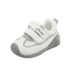 İlk Walkers Claladoudou Baby Bahar İlk Walker Yumuşak Slip Slip Küçük Kızlar Pembe Spor Ayakkabıları Nefes Alabilir 2024 Yeni Bahar Ayakkabıları Her Gün 240315