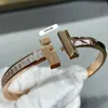 Tifaniym classic T1 Wide Square Diamond Bracelet V Gold Plated 18k Color Preserving Modern Fashion T Home Half Z8B1