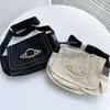 Borse a tracolla Totes Borsa in gelatina trasparente per le donne 2022 Borse da spiaggia trasparenti Tote Designer di lusso Grandi borse a tracolla con tracolla estiva in PVC Moda