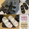 Papa sandalen beroemde designer dames designer hakken Kalfsleer sandalen Bandslippers Platform Platte hak slides Platform Diamanten gesp sandaal antislip leren sandaal