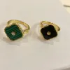 2023 Brand Fashion Crystal Solitaire Ring Feminine Charm Titanium Steel Band Diamond Clover Ring 18k Gold Designer Ring