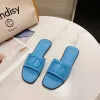 Lady Leather Double Trainer Loco Vlogo Slippers Designer Sandaler för kvinna Mens Luxury Sandale Summer Shoe Beach Slipper Sandal Flat Casual Shoes Wholesale