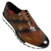 Brand Sapatos casuais para homens genuínos de couro Oxfords Sneakers Sneakers Letra Gravura ao ar livre Sapatos diários masculino 240402