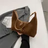 Las tiendas de fábrica tienen un 95% de descuento en bolso para las axilas para mujer primavera 2024 nuevo bolso de nicho con textura de tela de felpa bolso de hombro sencillo y a la moda