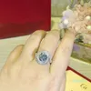 링 디자이너 반지 고급 반지 보석 보석 단색 편지 다이아몬드 디자인 반지 보석 기질 다목적 스타일 선물 상자 크기 6-9 아주 좋습니다.