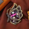 Broches Rétro strass coloré insecte aile broche pour vêtements pour femmes médiéval luxe cristal brillant pierre creux papillon broche