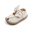 Scarpe First Walkers con tacco piatto Claladoudou nuove scarpe da bambino per la primavera bambine scarpe da principessa in pelle in microfibra scarpe con suola morbida per bambini piccoli 240315