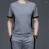 メンズトラックスーツ男性Tシャツグレートラックスーツスポーツウェアトップジョギングスポーツスーツメンのためのロゴ服なしジムパンツセットスムーズなスタイリッシュ