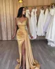 Elegant Champagne Gold Prom Dresses paljetter remmar aftonklänningar veckar slit formellt långt specialtillfälle party klänning yd