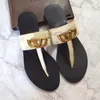 Sandals designer Summer Fashion Flat Bottom Anti Slip Insert Slifor sandali classici traspiranti pantofole