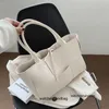 デザイナーBotegs v Luxury Handbag早春織り女性のバッグマザートートワンショルダーハンドバッグ2ピースショッピングバッグ大容量凹面形状バッグ