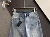 2024 Designer Jeans Uomo Denim Ricamo Pantaloni Moda Fori Pantaloni Taglia US 28-40 Pantaloni Hip Hop Distressed Cerniera per uomo Top Vendita nuovo