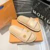 Designer Luxe Sandy Beach Femmes Hommes Pantoufles Prix de gros Sandales plates Confort Beach Slide Skin Cuir Tongs Sexy Dames Éraflures Chaussures Taille 35-45