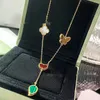 V Armband Fanjia Chaohua Necklace 925 Sterling Silver Plated 18k Gold Clover Farterfly Love Leaf Tassel Pendant Collar Chain Chain