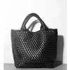 デザイナーBotegs v Luxury Handbag Hand Woven Tote Tote Letter Bagソフトレザーオープンライトハイレベルの3次元の怠zyな風