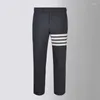 Garnitury męskie Suit Pants Fashion Business and Leisure Wool Spoders Czterodakowy pasiaste design Wysokiej jakości odzież