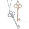 Designer 925 Sterling Argent Couronne Coeur Clé Collier Femmes 18K Rose Or Fourrure Vêtements Chaîne Iris Fleur Avec Diamant Pendentif Clavicule